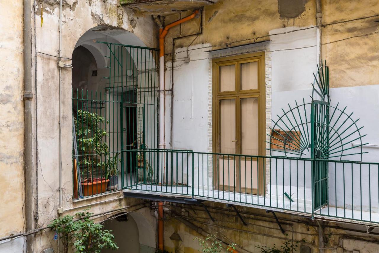 Art Apartment At Sanita By Wonderful Italy Naples Exterior photo